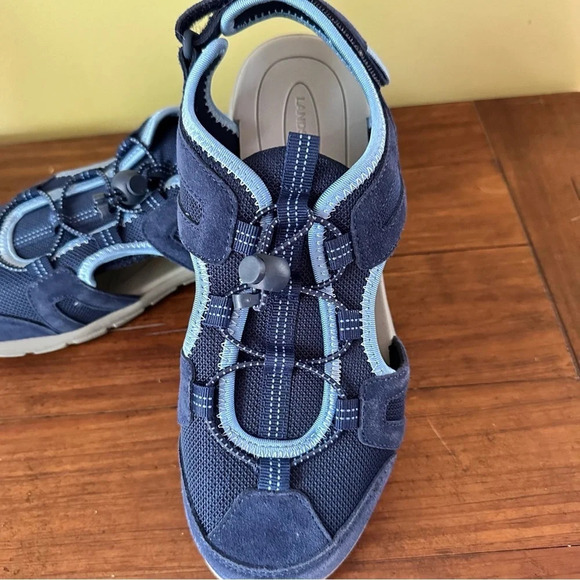 NWOT Land’s End All Weather Closed Toe River Sandals Radiant Navy Size 10 - Picture 3 of 15